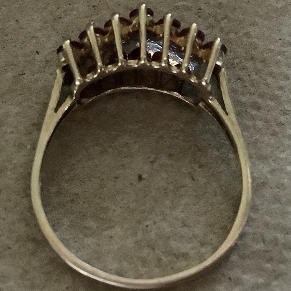 10k RUBY AND DIAMOND RING SIZE 8.5 - Picture 9 of 10